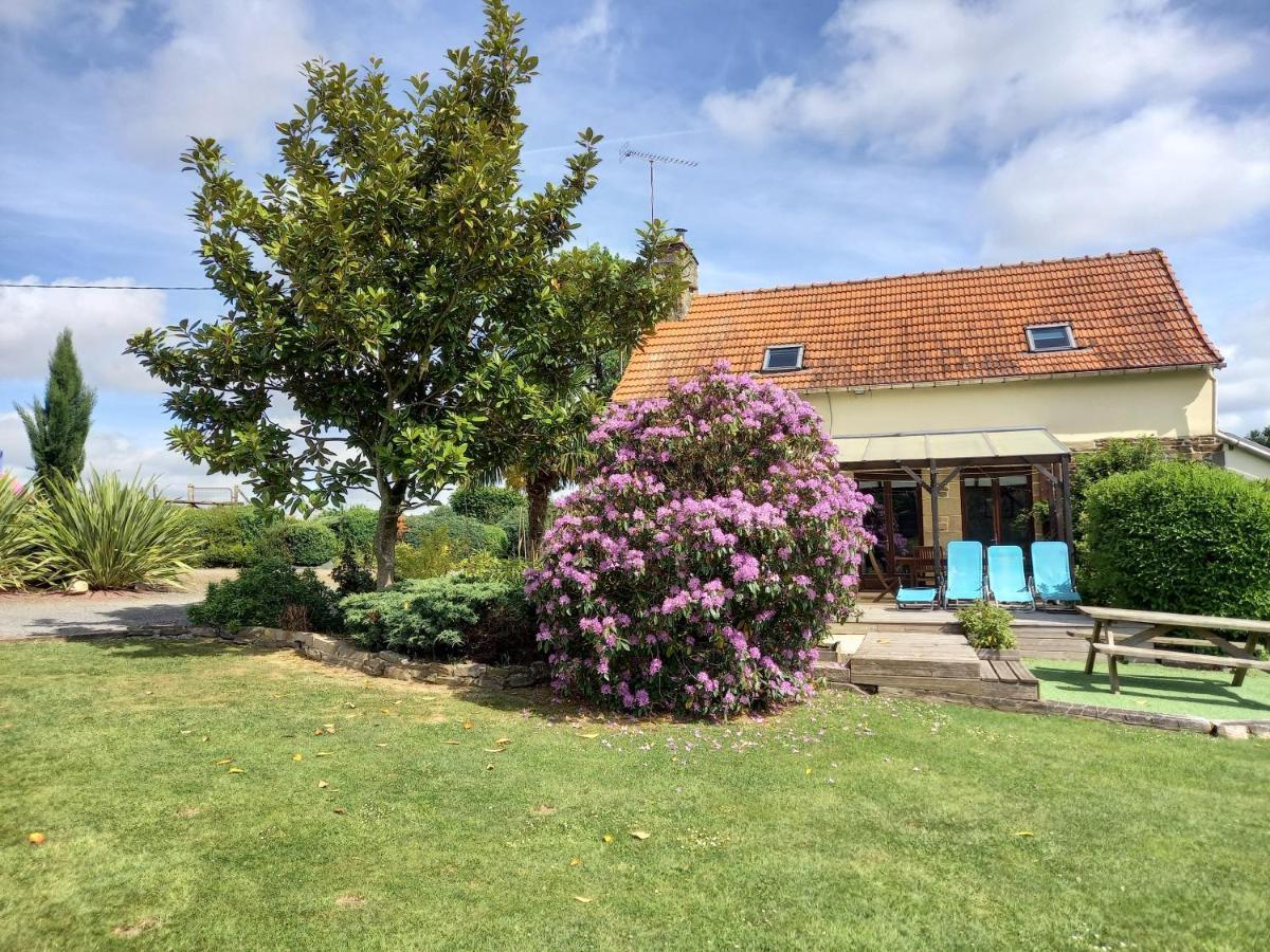 La Gasteboisiere With Swimming Pool And Games Room Le Mesnil-Adelee Kültér fotó